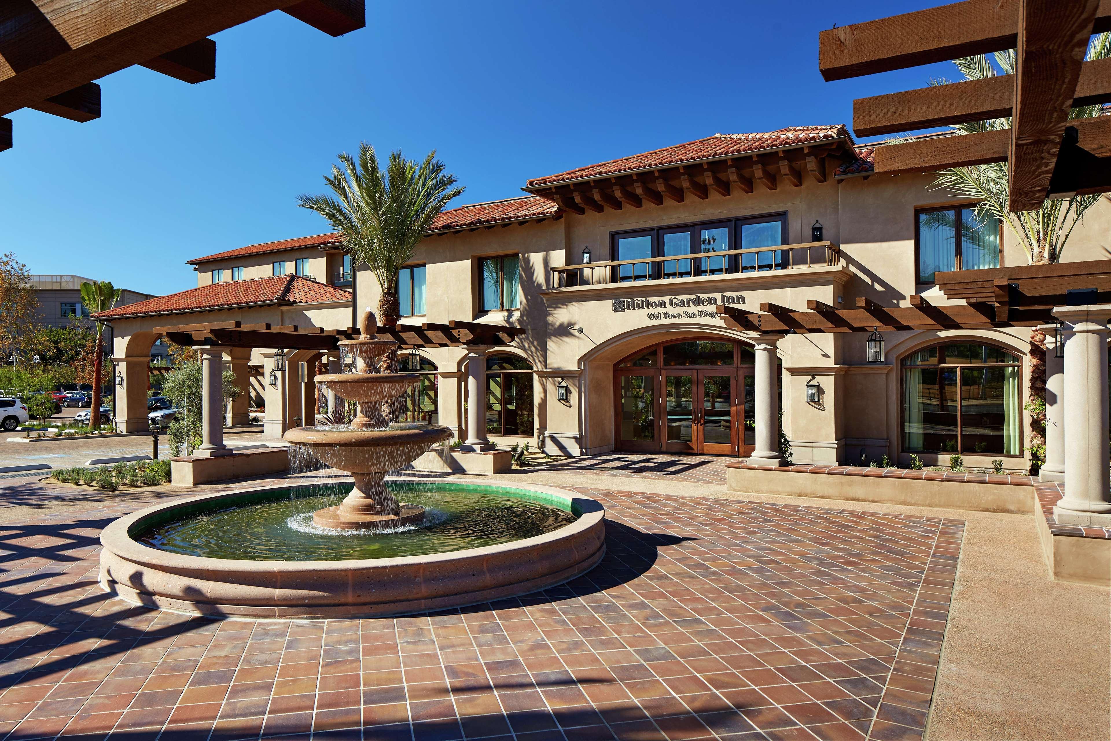 Hilton Garden Inn San Diego Old Town/Sea World Area Bagian luar foto