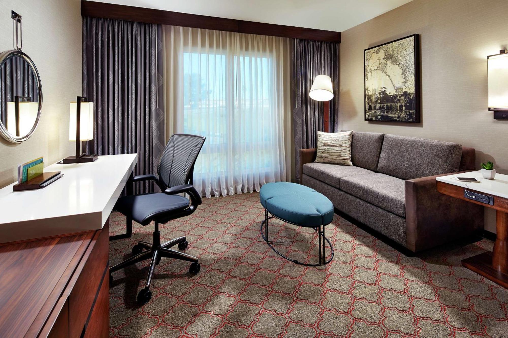 Hilton Garden Inn San Diego Old Town/Sea World Area Bagian luar foto