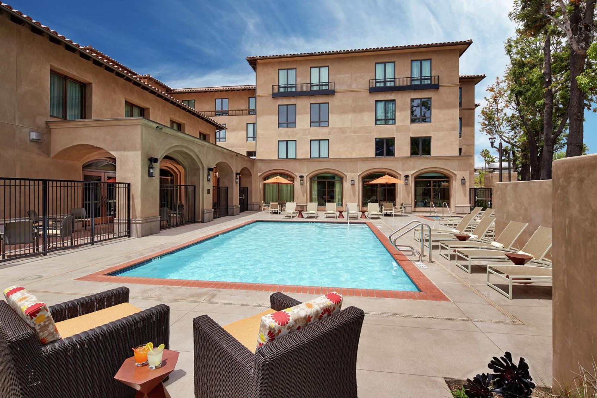 Hilton Garden Inn San Diego Old Town/Sea World Area Bagian luar foto