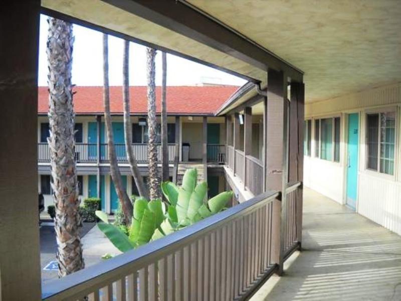 Hilton Garden Inn San Diego Old Town/Sea World Area Bagian luar foto